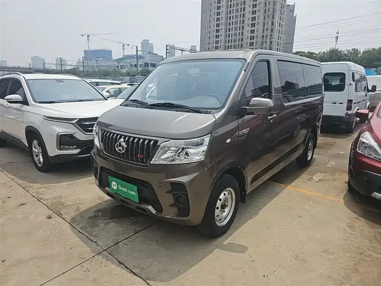 Changan Ruixing M60 1.5 L GDI Comfort Bus 6 7-seat