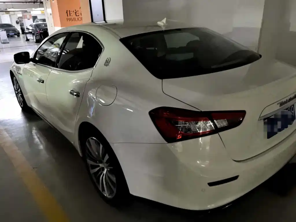 Ghibli 3.0 T Standard