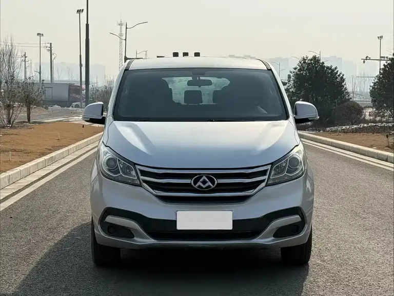 Maxus G10 大通G10 2018款 PLUS 2.4 L 手动精英版