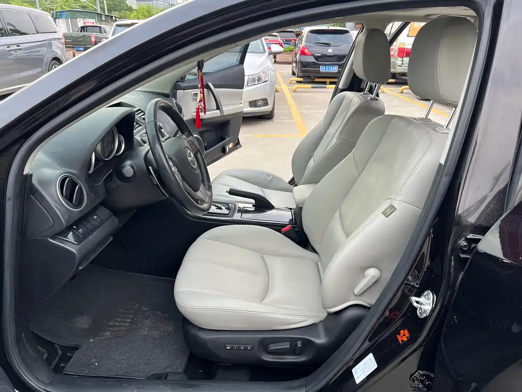 Mazda6 Ruiyi 睿翼 2012款 2.0 L 自动豪华版