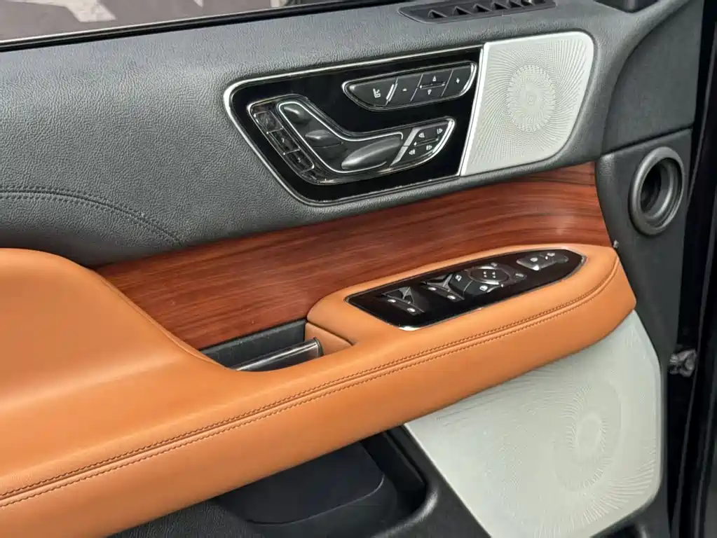 Navigator 3.5 T Honor Shine CN-VI
