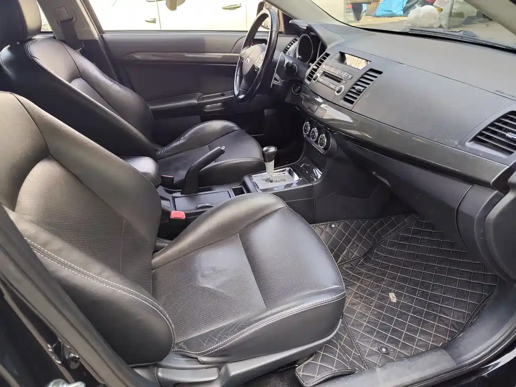 Lancer EX Zhixuan 2.0 L CVT Flagship