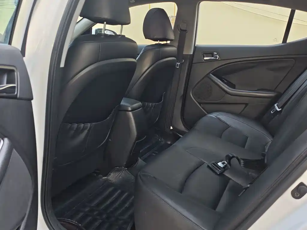 Kia K5 2.0 L Auto Luxury