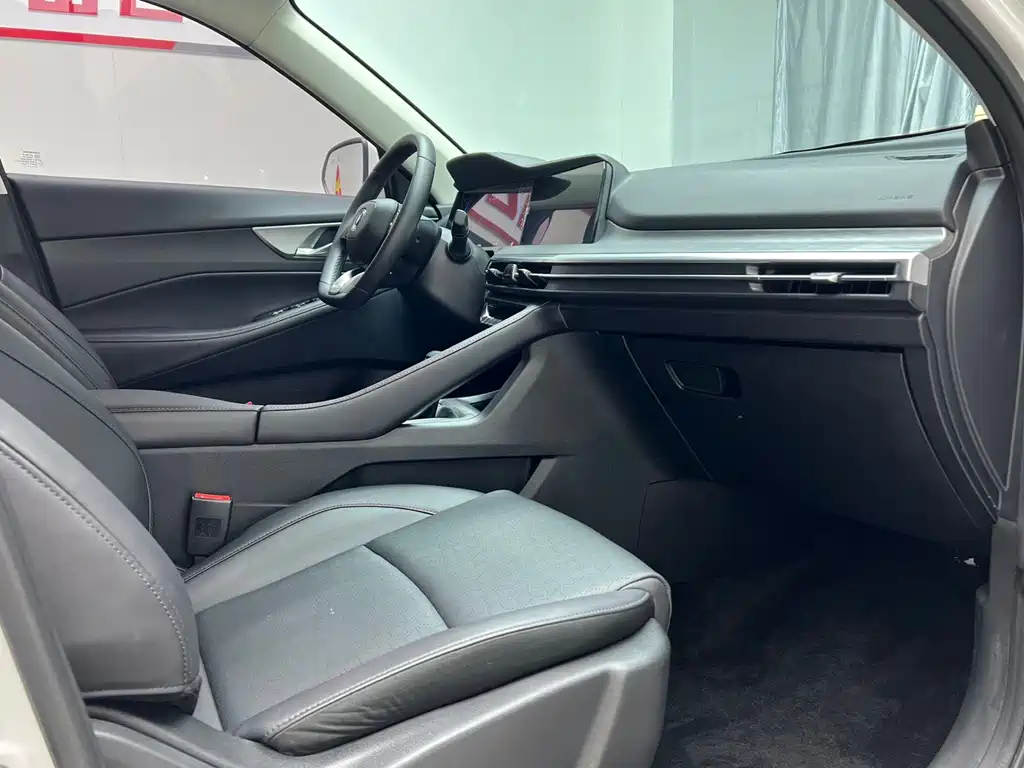 Changan CS35 PLUS Blue Whale NE 1.4 T DCT Luxury
