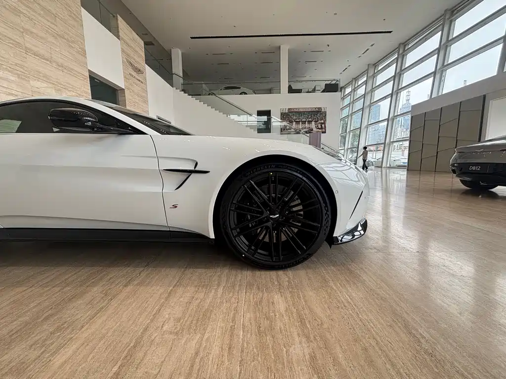 V8 Vantage V8 Vantage 2026款 4.0 T V8 S Coupe
