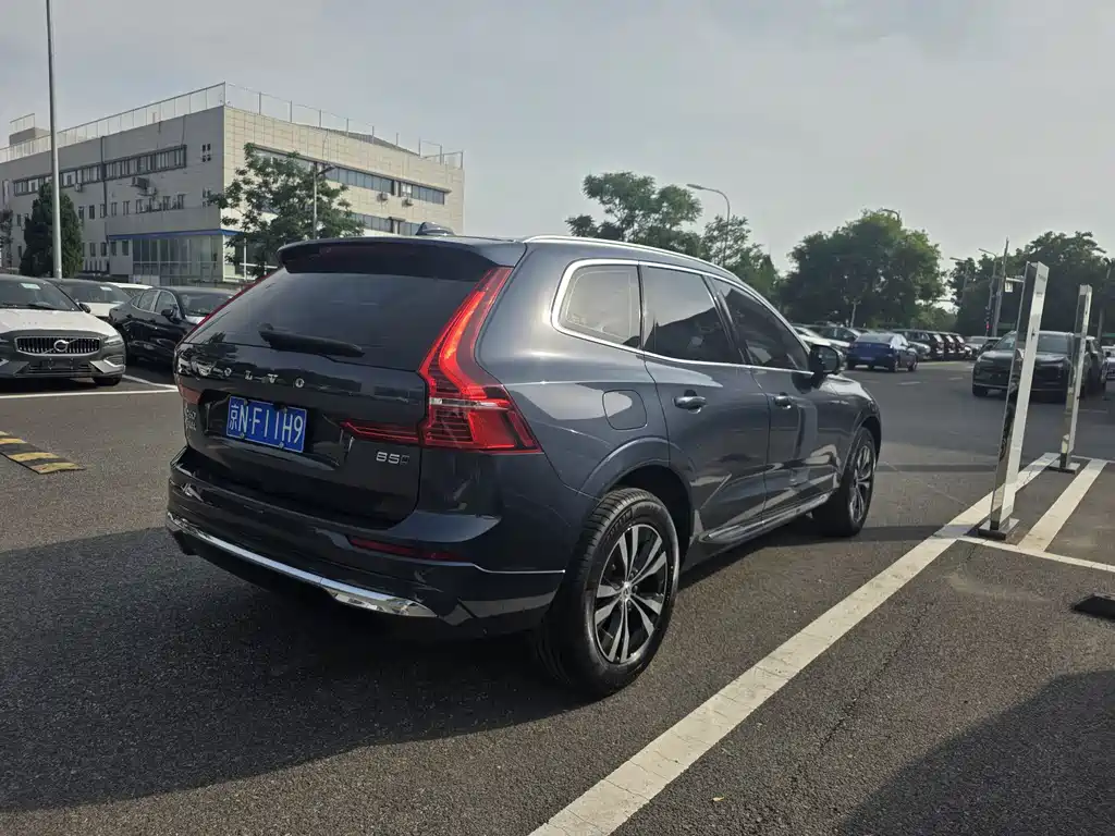 Volvo XC60 B5 4 WD Smart Ease Luxury