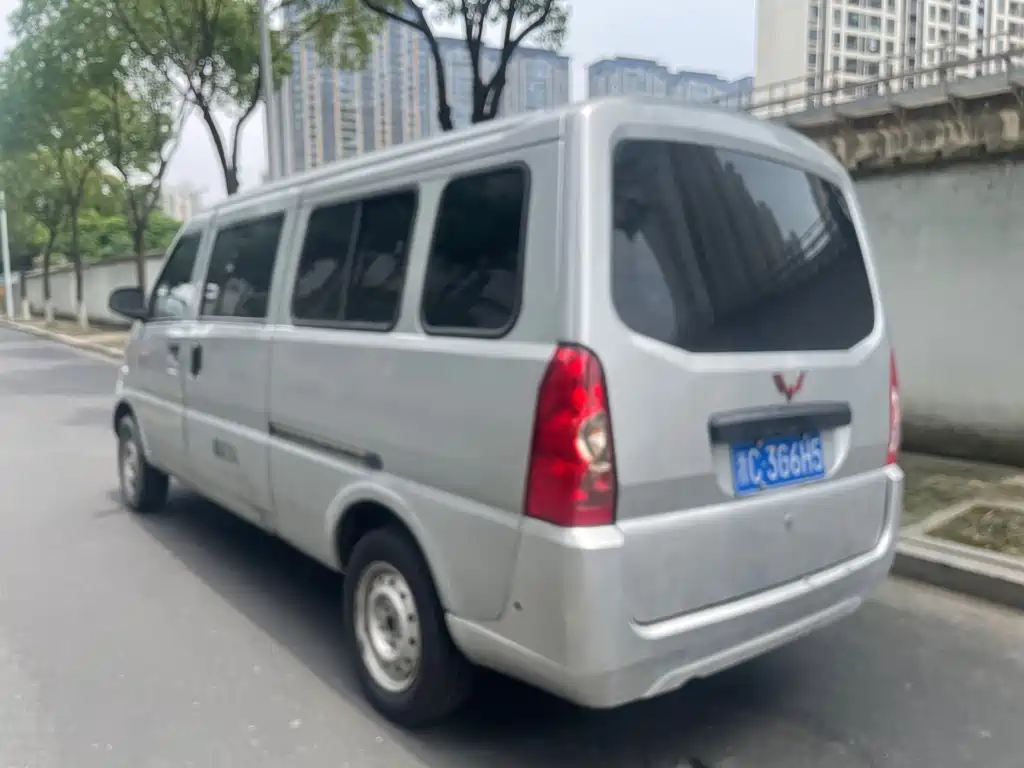 Wuling Rongguang 1.5 L Extended Basic
