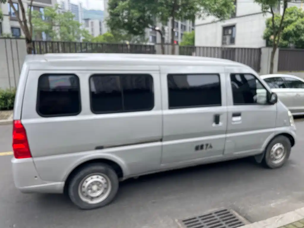 Wuling Rongguang 1.5 L Extended Basic