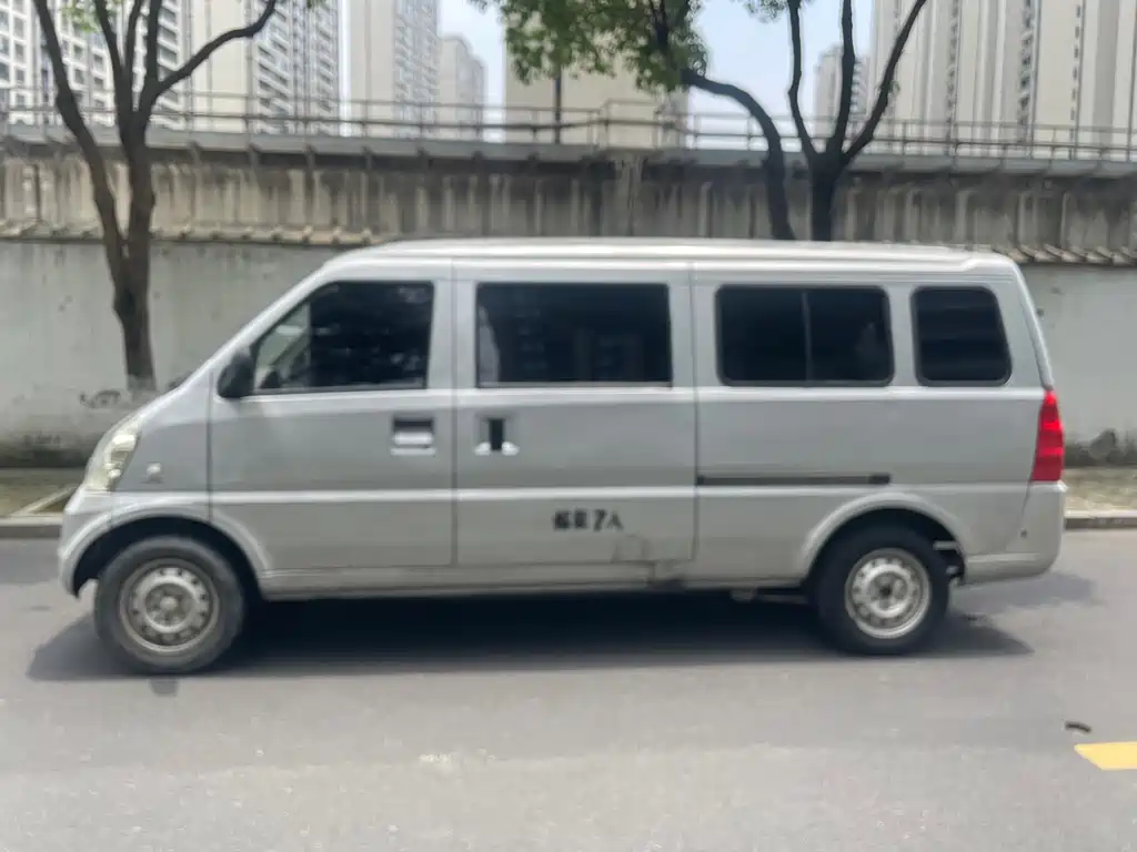 Wuling Rongguang 1.5 L Extended Basic