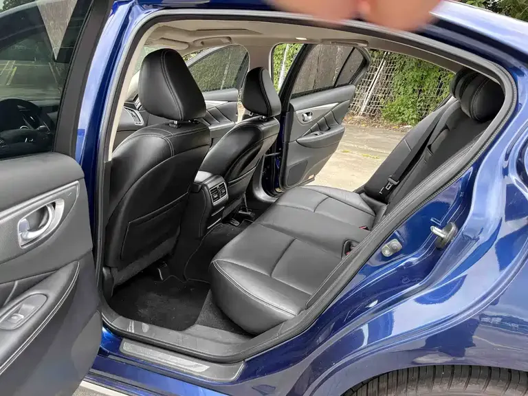 Infiniti Q50 L 2.0 T Joy