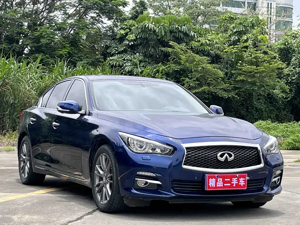 Infiniti Q50 L 2.0 T Joy