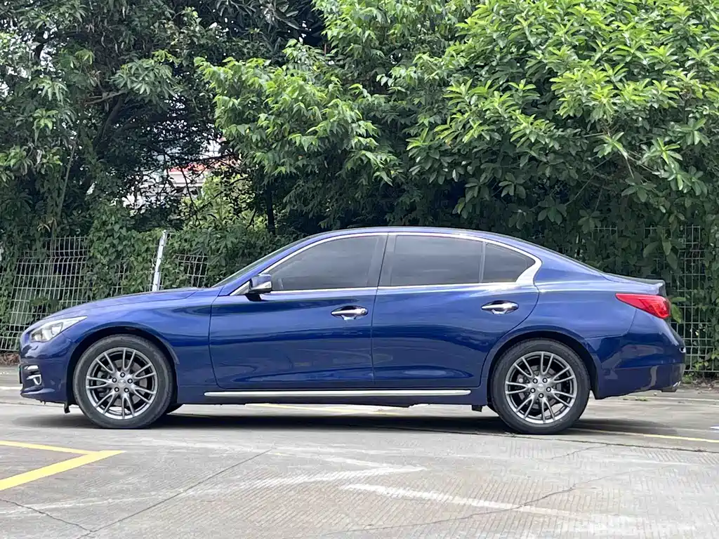 Infiniti Q50 L 2.0 T Joy