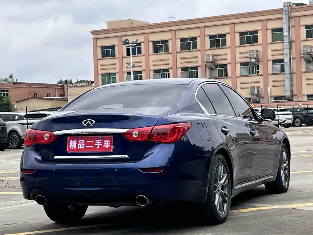 Infiniti Q50 L 2.0 T Joy