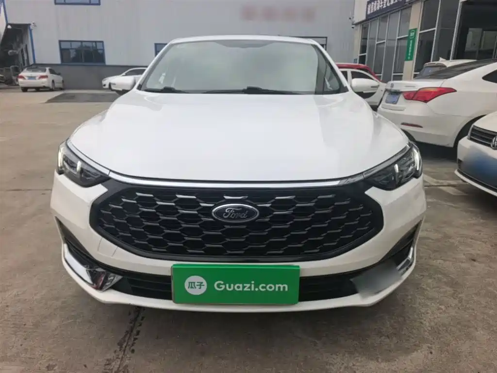 Escort 1.5 L Auto Diamond