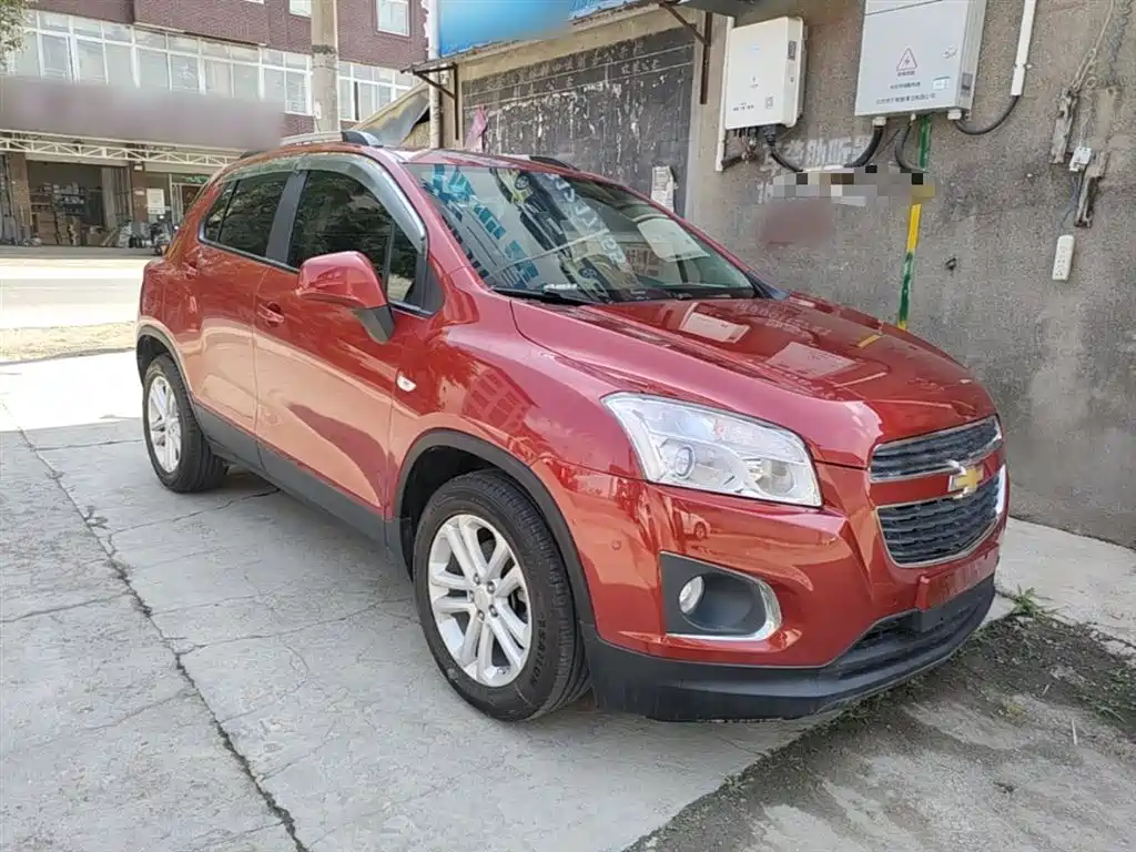 Tracker 1.4 T Manual 2 WD Comfort Sunroof