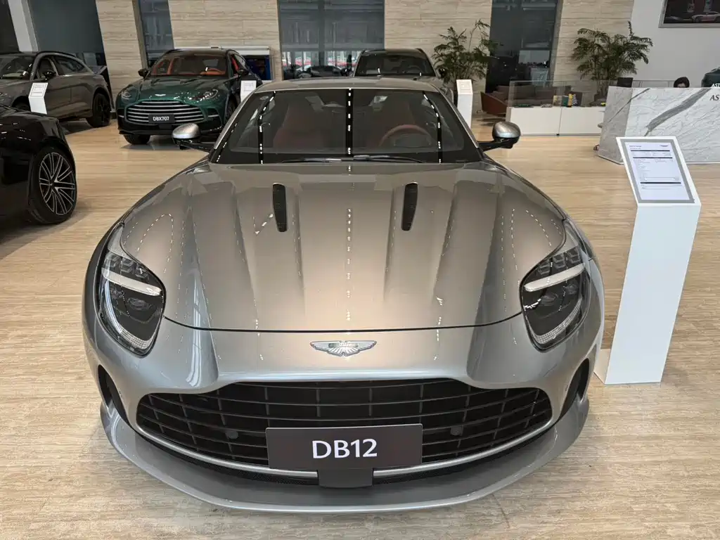 Aston Martin DB12 4.0 T V8 Coupe