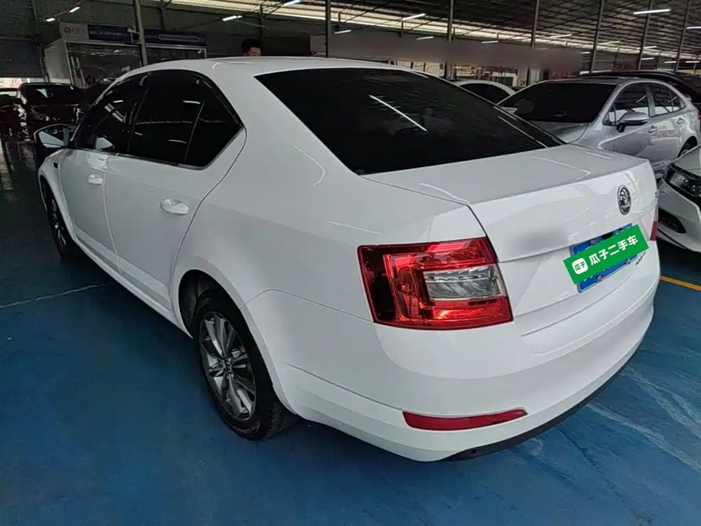 Octavia 1.6 L Auto Creation