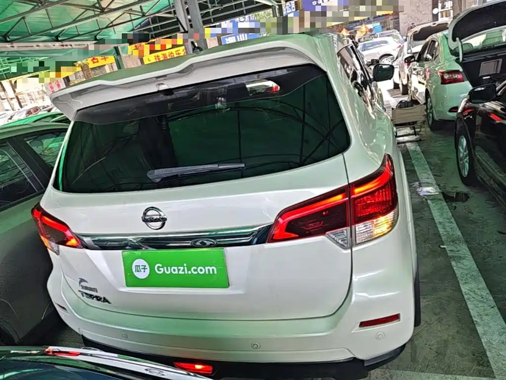 Terra 2.5 L Auto 2 WD Luxury