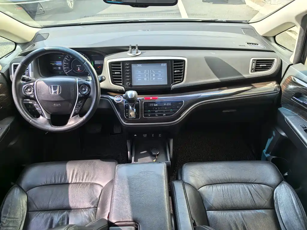 Odyssey 2.0 L Sharp· Supreme Premium