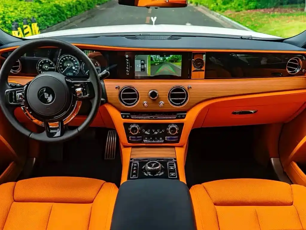Ghost 6.7 T Standard Wheelbase