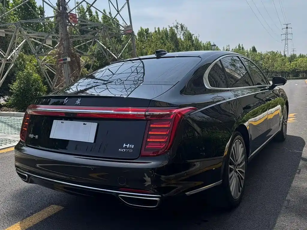Hongqi H9 2.0 T Connected Flagship