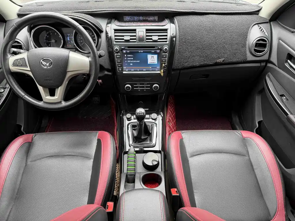 BAIC Huansu S3 1.5 L Manual Luxury CN-IV