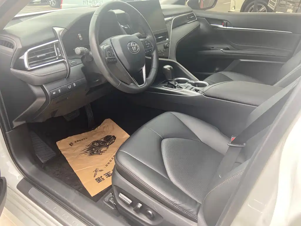 Camry Dual Engine 2.5 HG Luxury