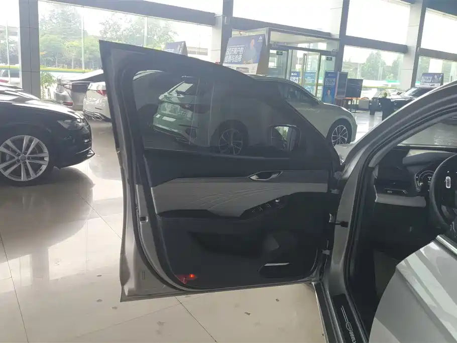 Xingrui Facelift 2.0 TD Distinguished