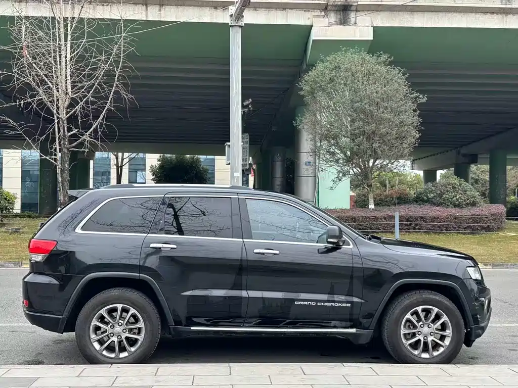 Grand Cherokee (Import) 3.0 TD Diesel Comfort Enjoyment Navigation