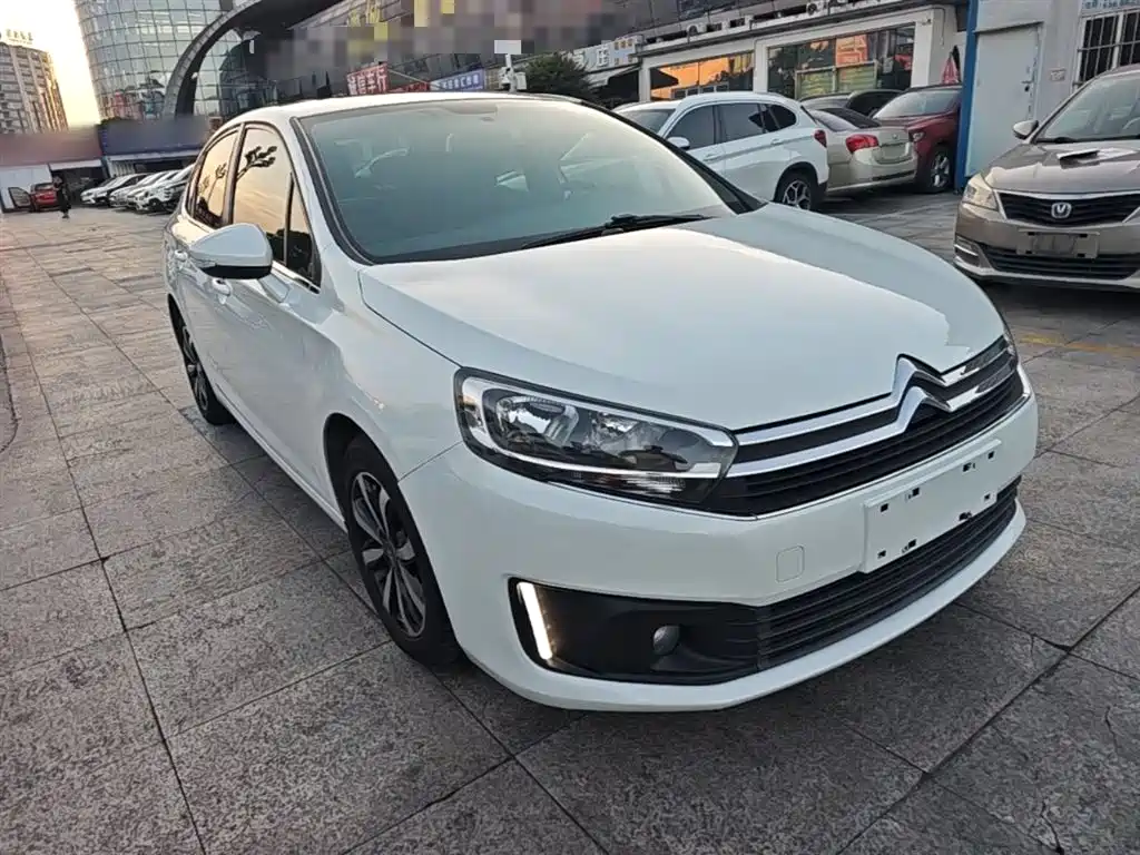 C4 Sega 1.6 L Auto Luxury