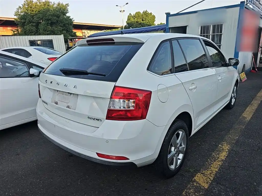 Rapid Spaceback 昕动 2019款 改款 1.5 L 自动舒适版 国V