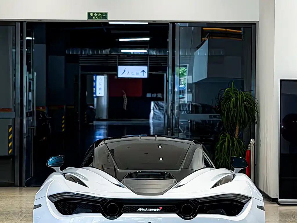 McLaren 720 S 4.0 T Coupe