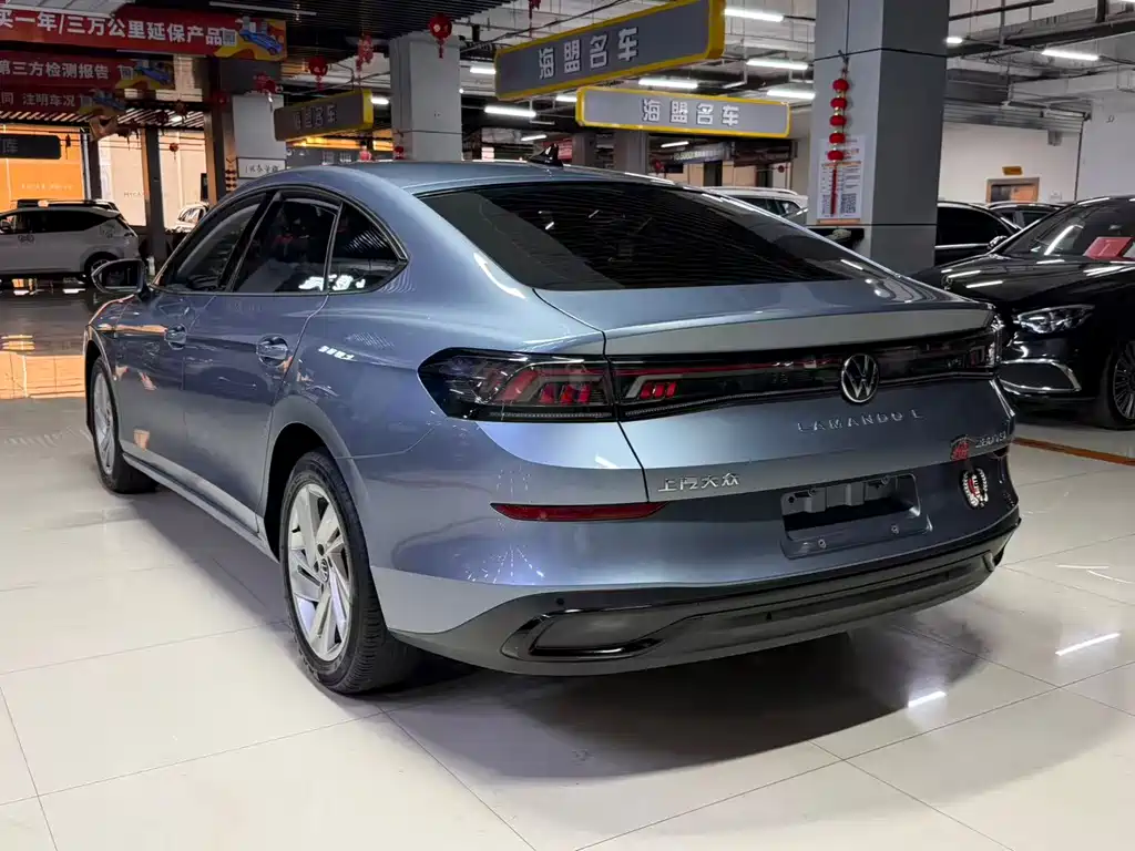 Lamando Lamando L 280 TSI DSG Dazzle Hot