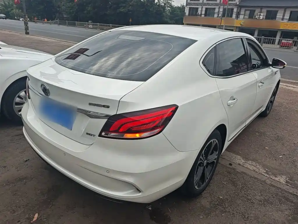 MG6 20 T Auto Luxury Connected CN-V