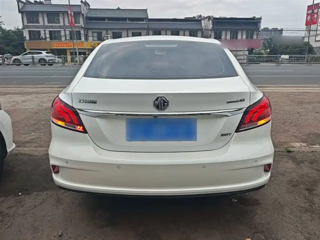 MG6 20 T Auto Luxury Connected CN-V