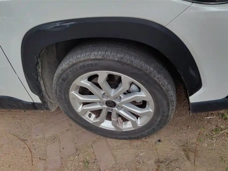 Frontlander 2.0 L CVT Leading