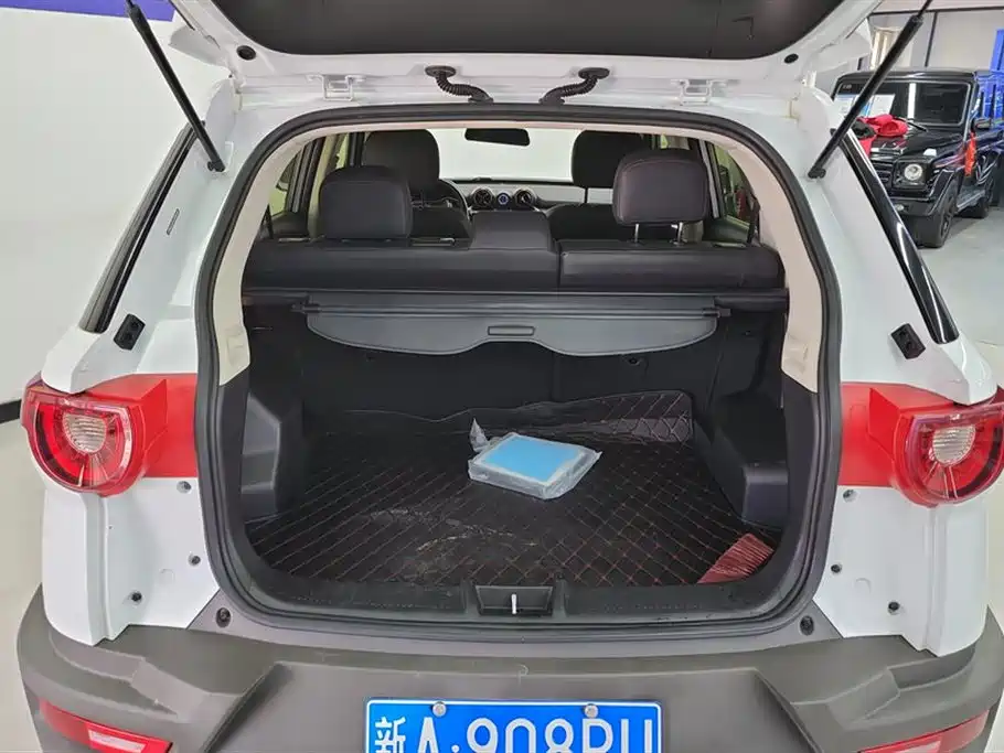 Beijing Offroad BJ20 1.5 T CVT Luxury