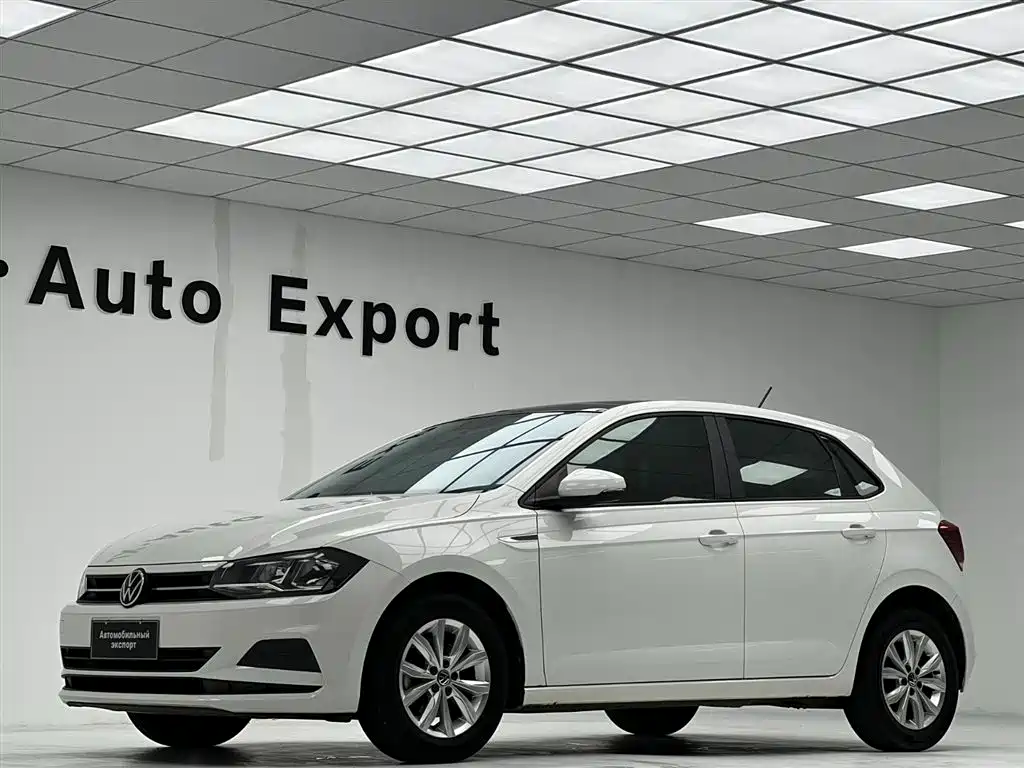 Polo Plus 1.5 L Auto Colorful Tech