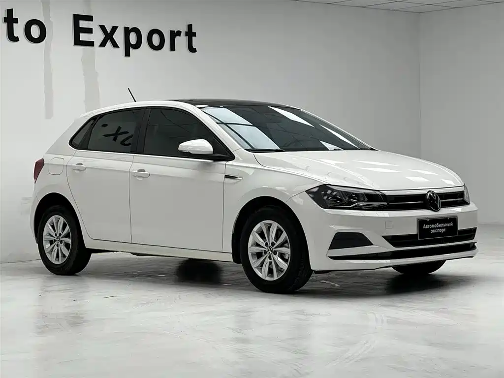 Polo Plus 1.5 L Auto Colorful Tech