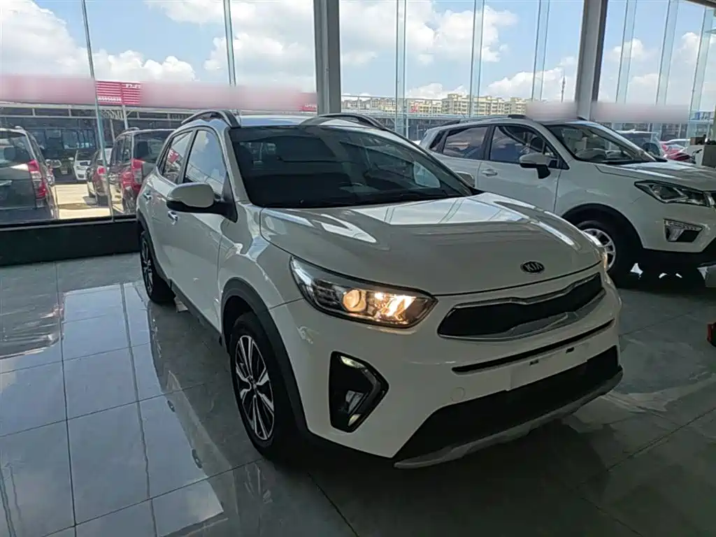 Stonic 1.4 L Auto Sport CN-VI