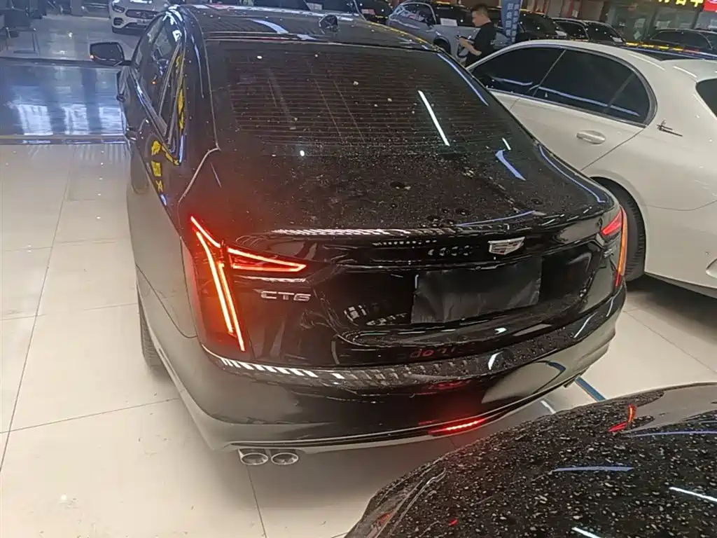 Cadillac CT6 28 T Luxury