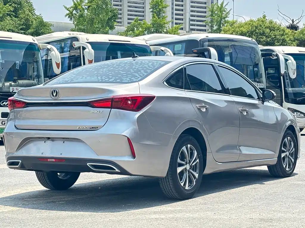 Eado PLUS Blue Whale NE 1.4 T GDI DCT Distinguished