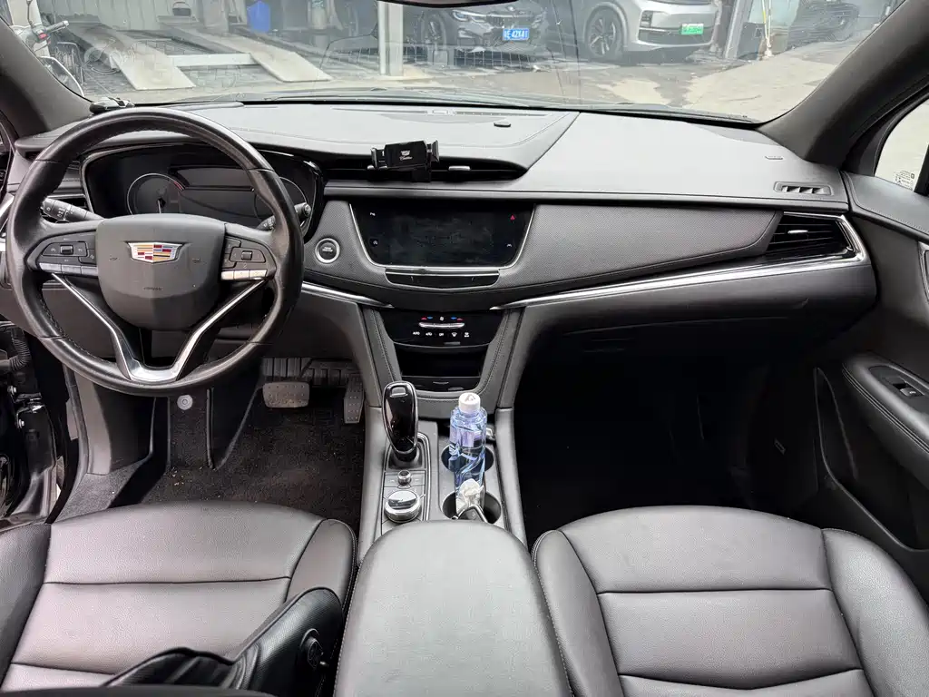 Cadillac XT6 28 T 6-seat Style