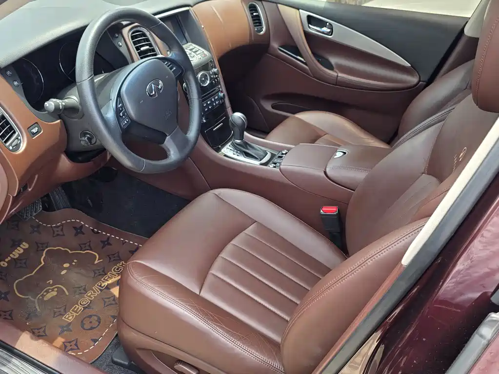 Infiniti QX50 (Import) 2.5 L 2 WD Grace