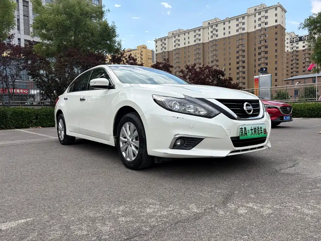 Teana Facelift 2.0 L XL Comfort
