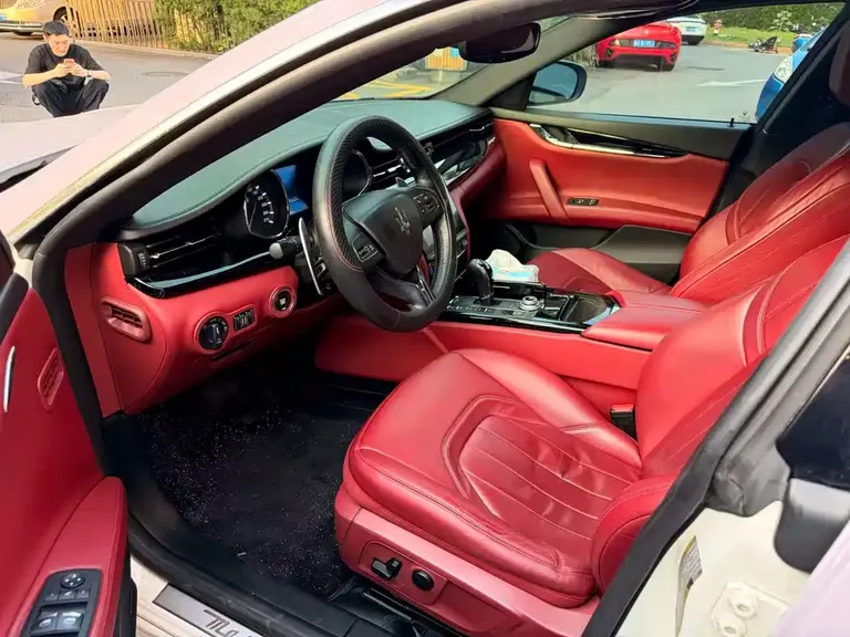 Maserati Quattroporte 3.0 T S Q4 Sport