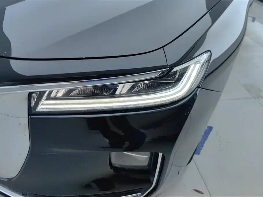 Hongqi H9 2.0 T Connected Flagship Enjoyment