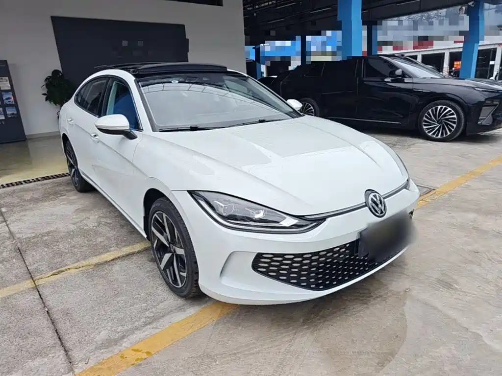 Lamando Lamando L 280 TSI DSG Spicy Cool