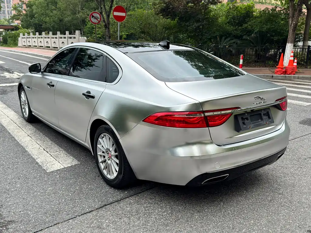 Jaguar XFL XFL 2.0 T 200 PS Elegance
