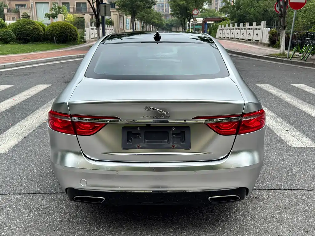 Jaguar XFL XFL 2.0 T 200 PS Elegance